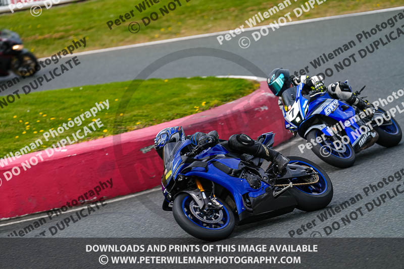 enduro digital images;event digital images;eventdigitalimages;mallory park;mallory park photographs;mallory park trackday;mallory park trackday photographs;no limits trackdays;peter wileman photography;racing digital images;trackday digital images;trackday photos